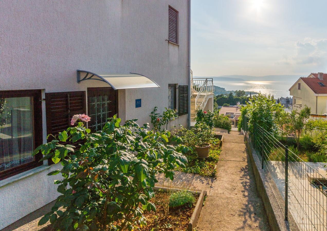 Apartment Domijan By El-Pi Tours Njivice Esterno foto